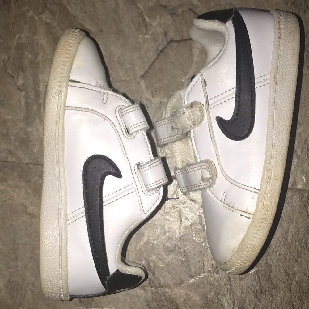 Nike Kids White and Black Sneakers